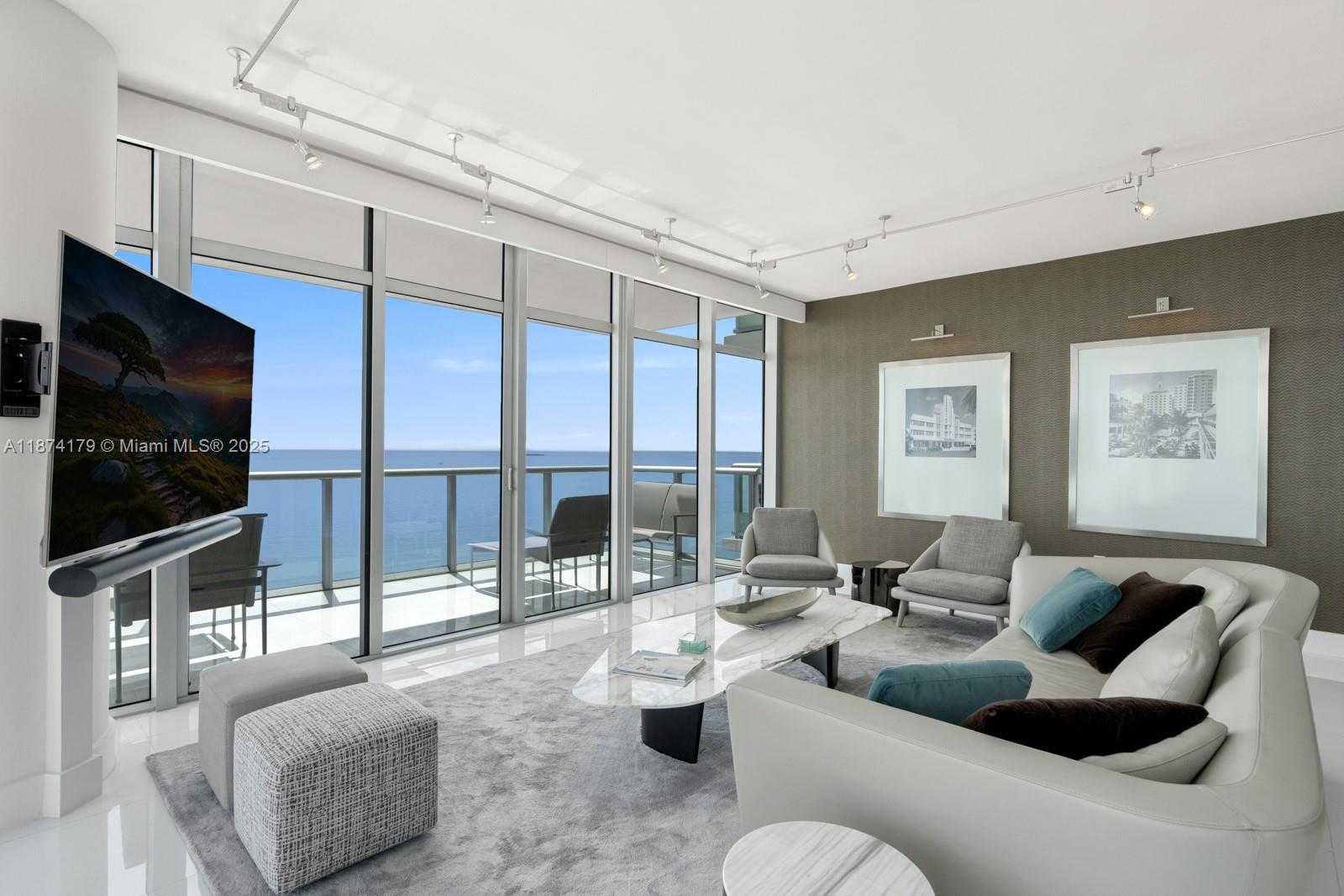 Small Image of 3737 COLLINS AVE #S-1501, Miami Beach Number 2