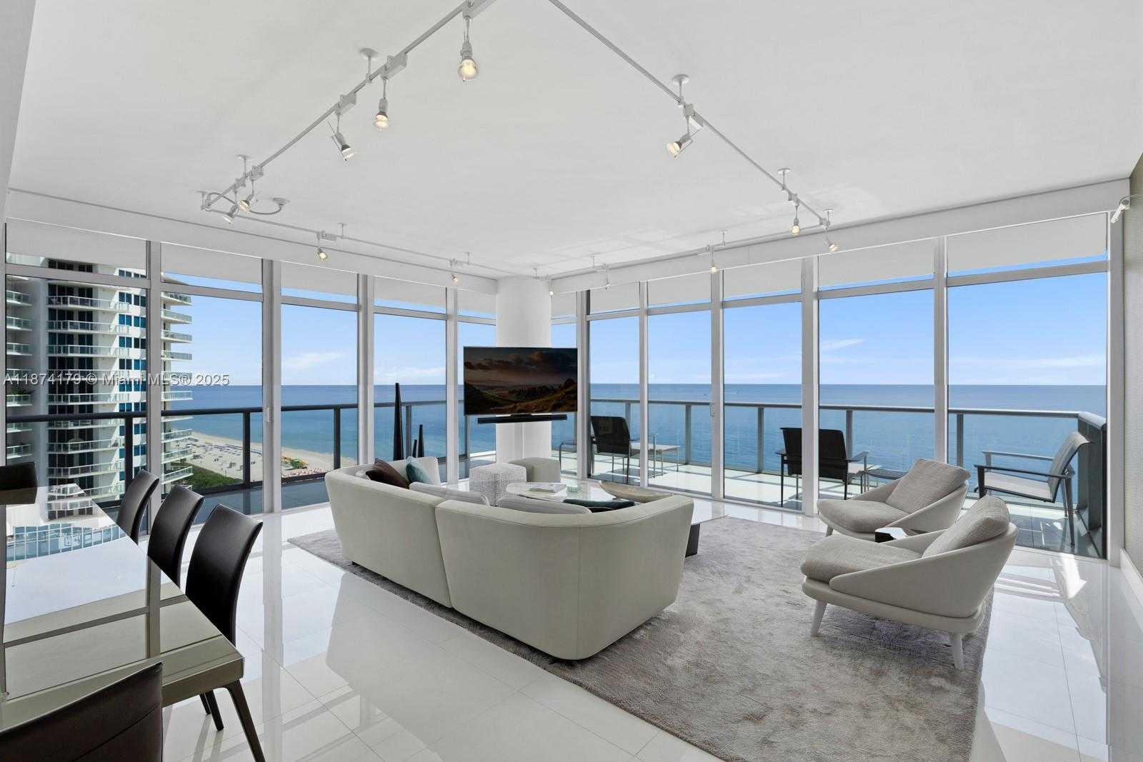 Small Image of 3737 COLLINS AVE #S-1501, Miami Beach Number 3