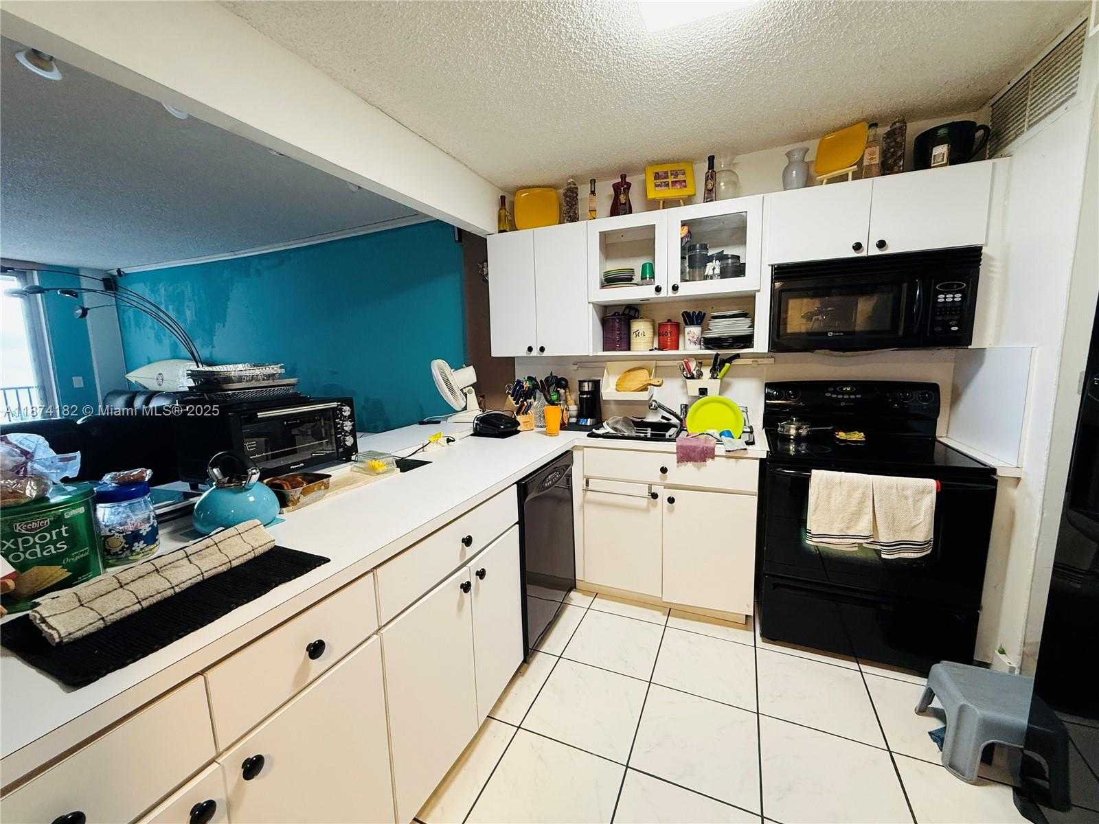 Small Image of 9273 COLLINS AVE #510, Surfside Number 12