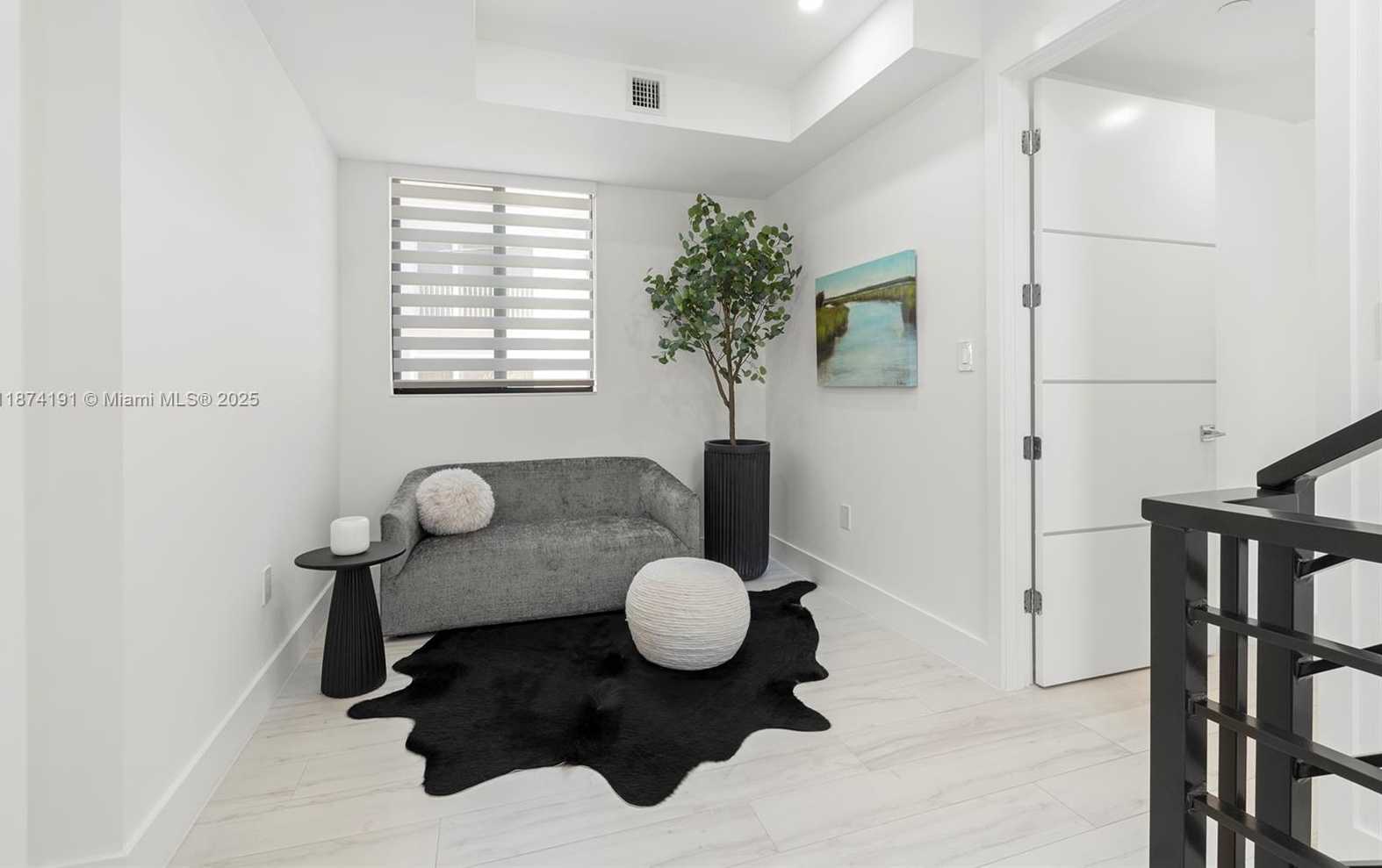 Small Image of 2679 NORTH EAST 8TH AVE, Wilton Manors Number 16