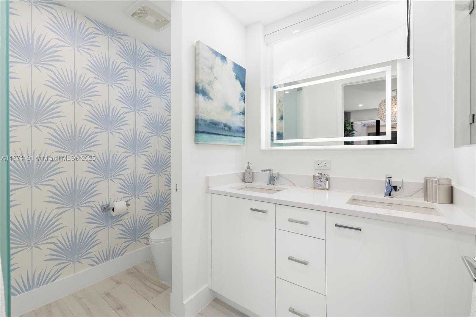 Small Image of 2679 NORTH EAST 8TH AVE, Wilton Manors Number 20
