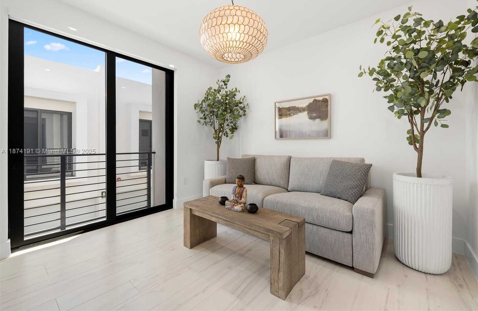 Small Image of 2679 NORTH EAST 8TH AVE, Wilton Manors Number 24