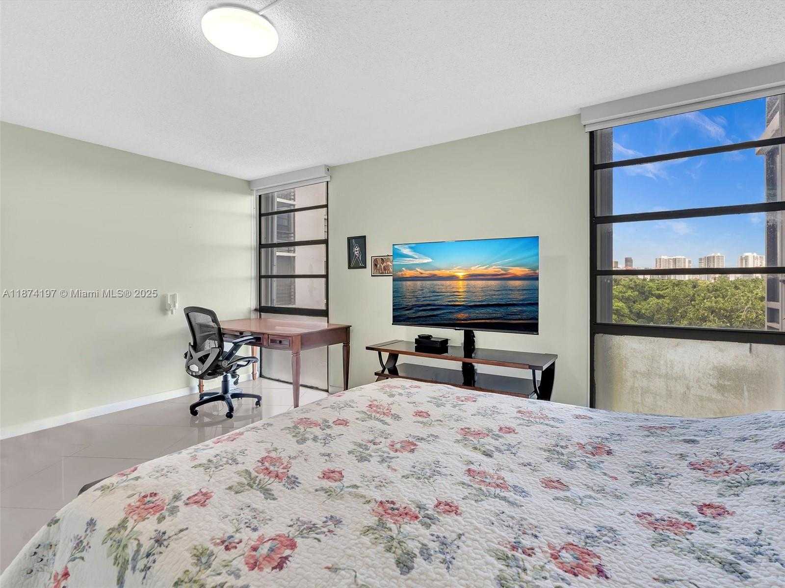 Small Image of 20400 WEST COUNTRY CLUB DR #605, Aventura Number 27