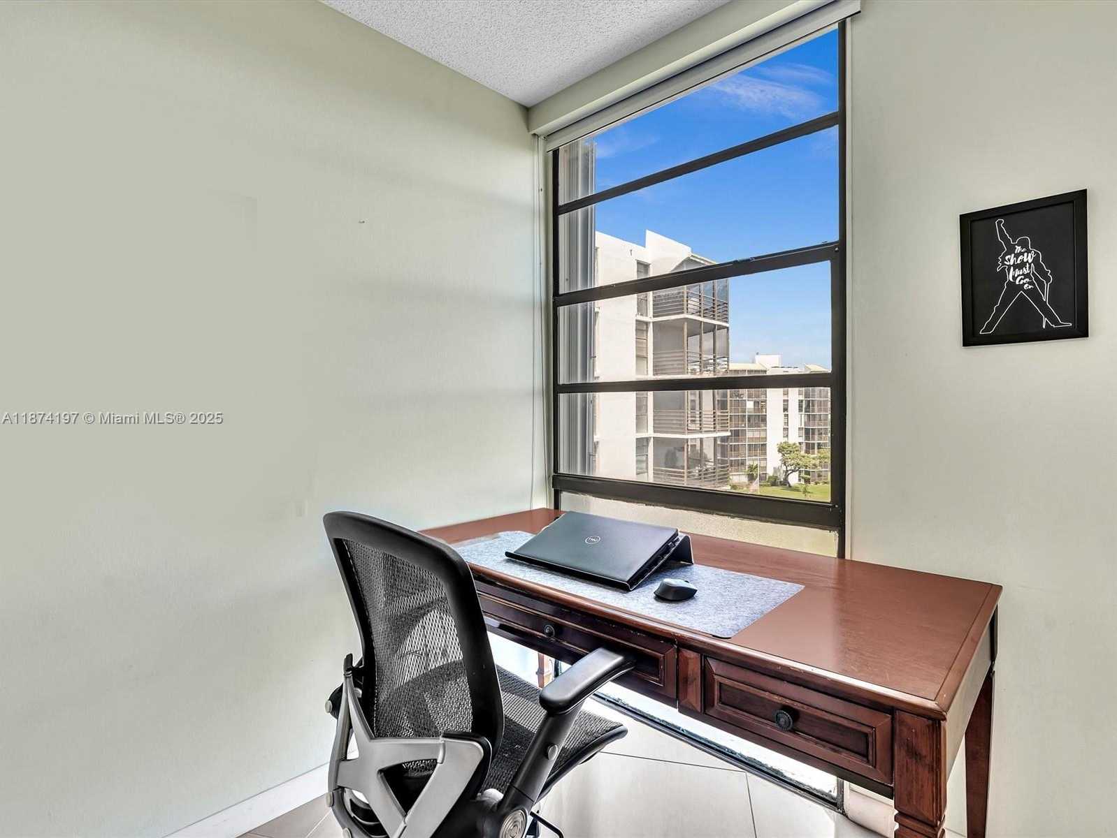 Small Image of 20400 WEST COUNTRY CLUB DR #605, Aventura Number 28