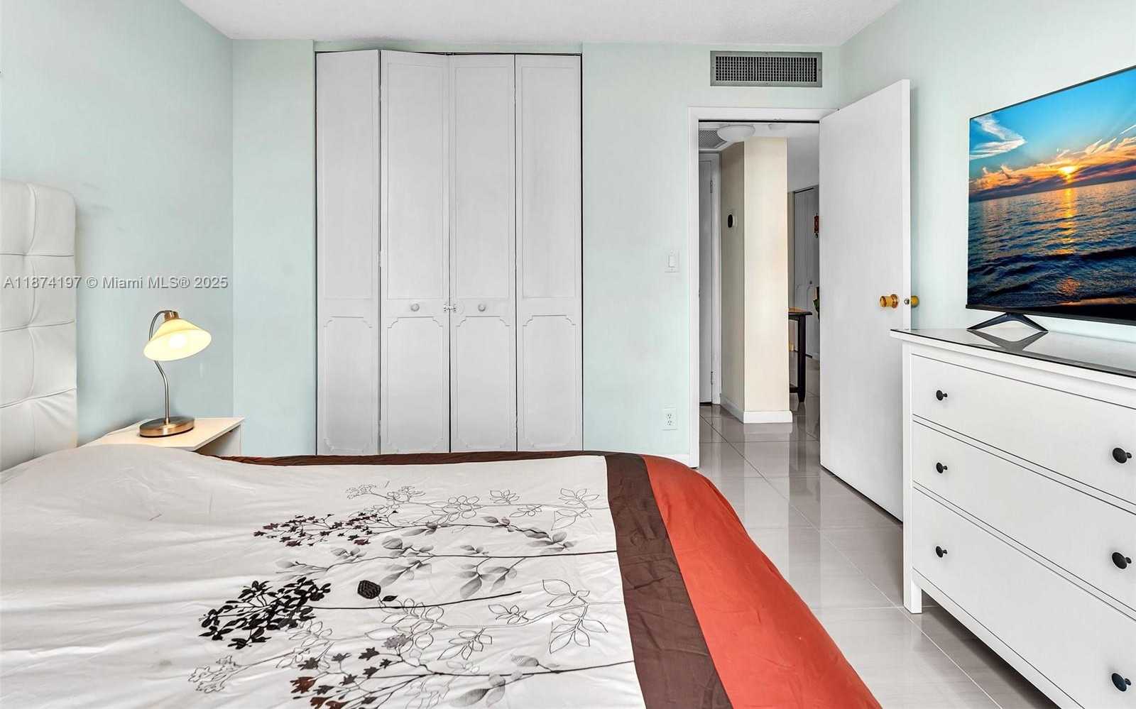 Small Image of 20400 WEST COUNTRY CLUB DR #605, Aventura Number 34