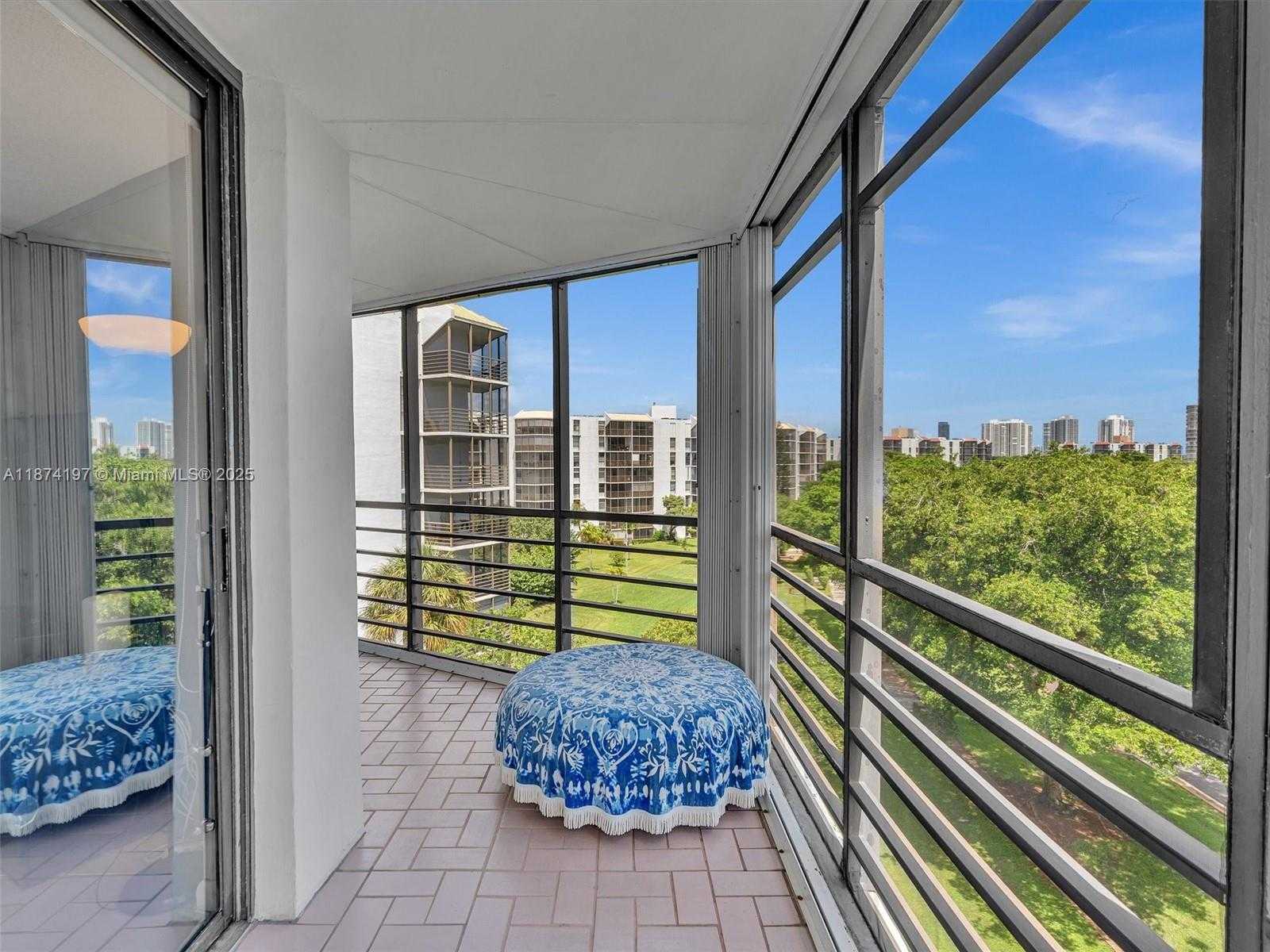 Small Image of 20400 WEST COUNTRY CLUB DR #605, Aventura Number 41