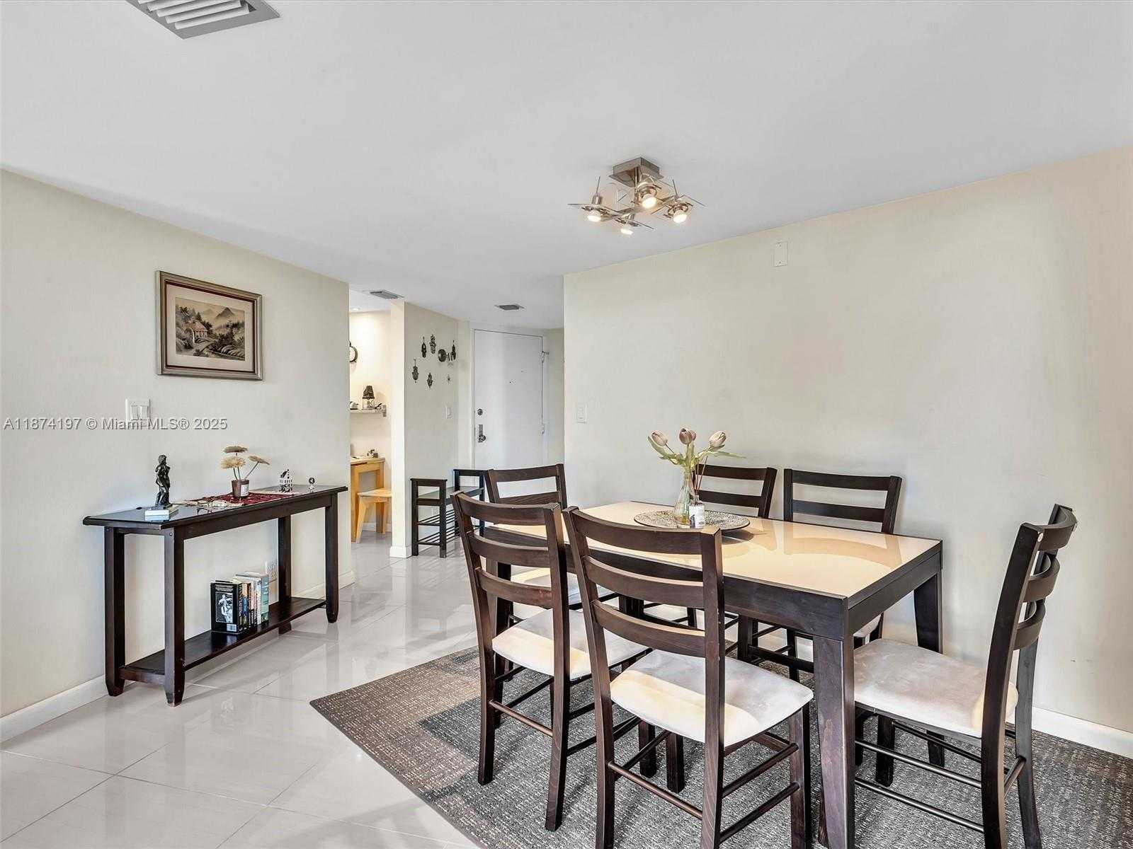 Small Image of 20400 WEST COUNTRY CLUB DR #605, Aventura Number 6