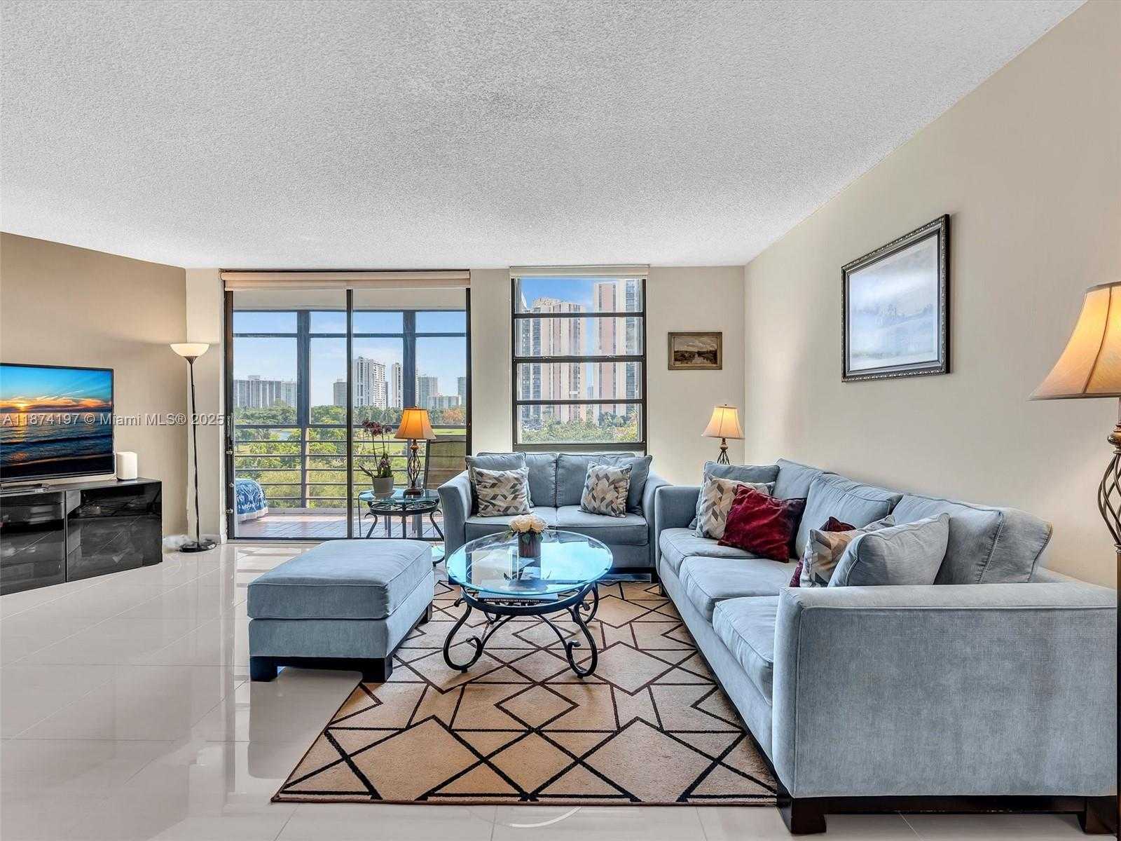 Small Image of 20400 WEST COUNTRY CLUB DR #605, Aventura Number 8