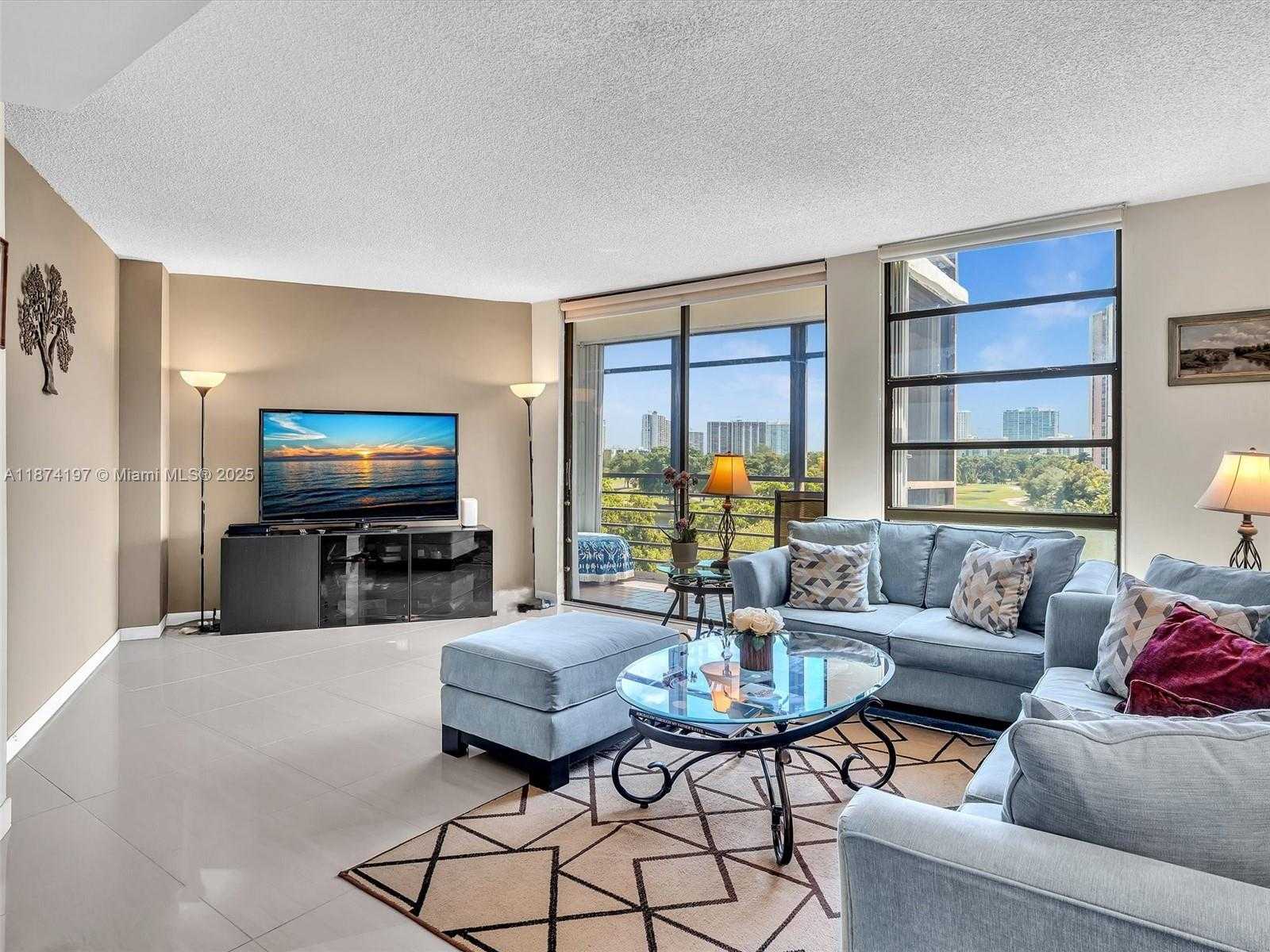 Small Image of 20400 WEST COUNTRY CLUB DR #605, Aventura Number 9