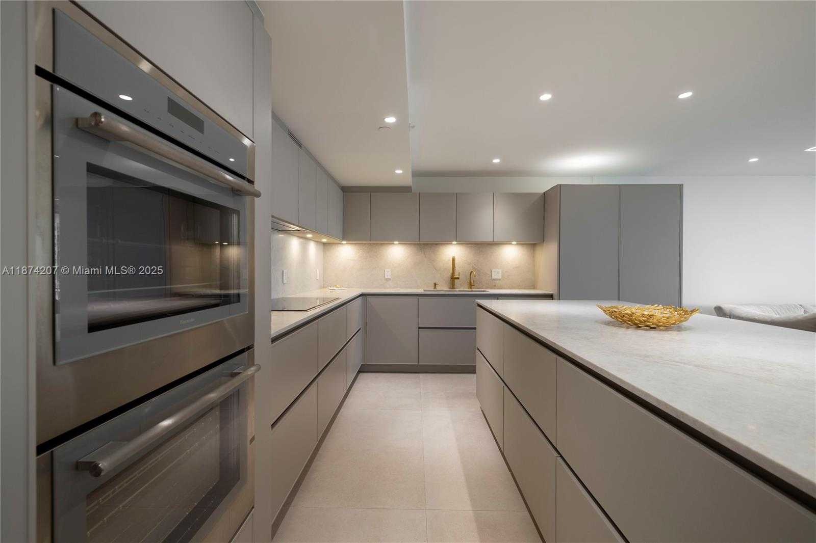 Small Image of 10205 COLLINS AVE #603, Bal Harbour Number 7