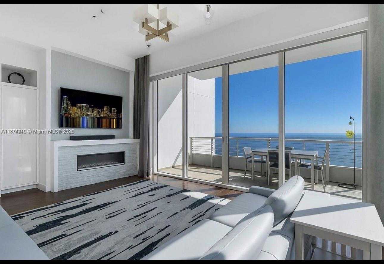 Small Image of 900 BRICKELL KEY BLVD #2904, Miami Number 13