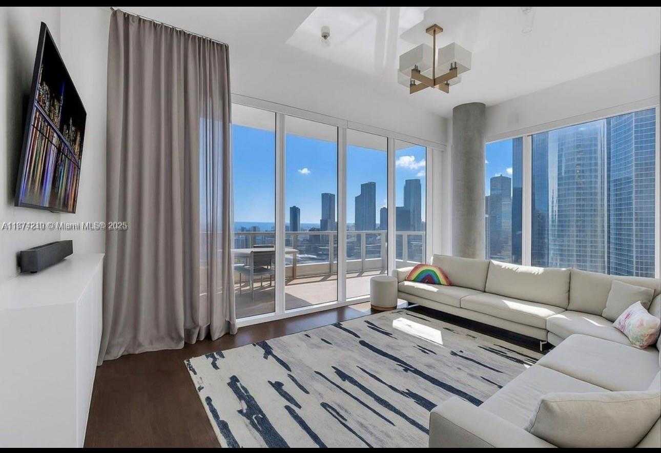 Small Image of 900 BRICKELL KEY BLVD #2904, Miami Number 15