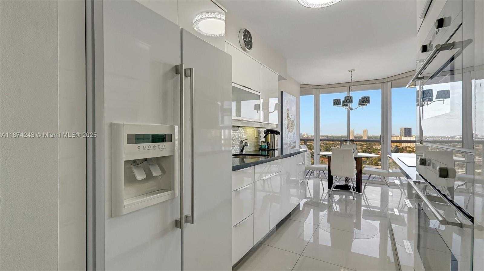 Small Image of 3598 YACHT CLUB DR #1901, Aventura Number 10