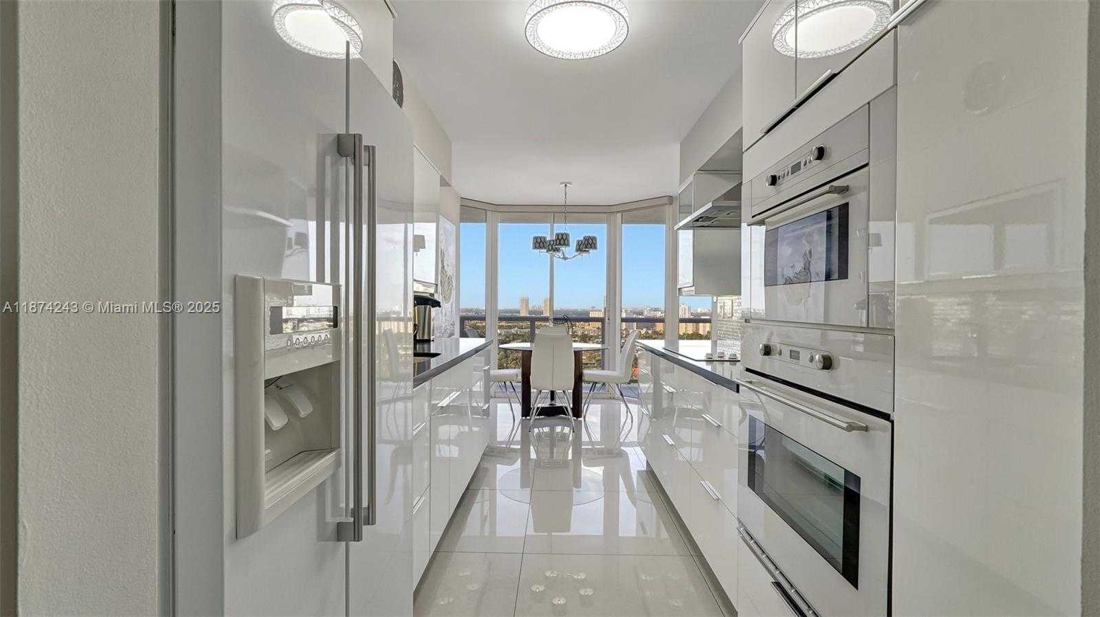 Small Image of 3598 YACHT CLUB DR #1901, Aventura Number 11