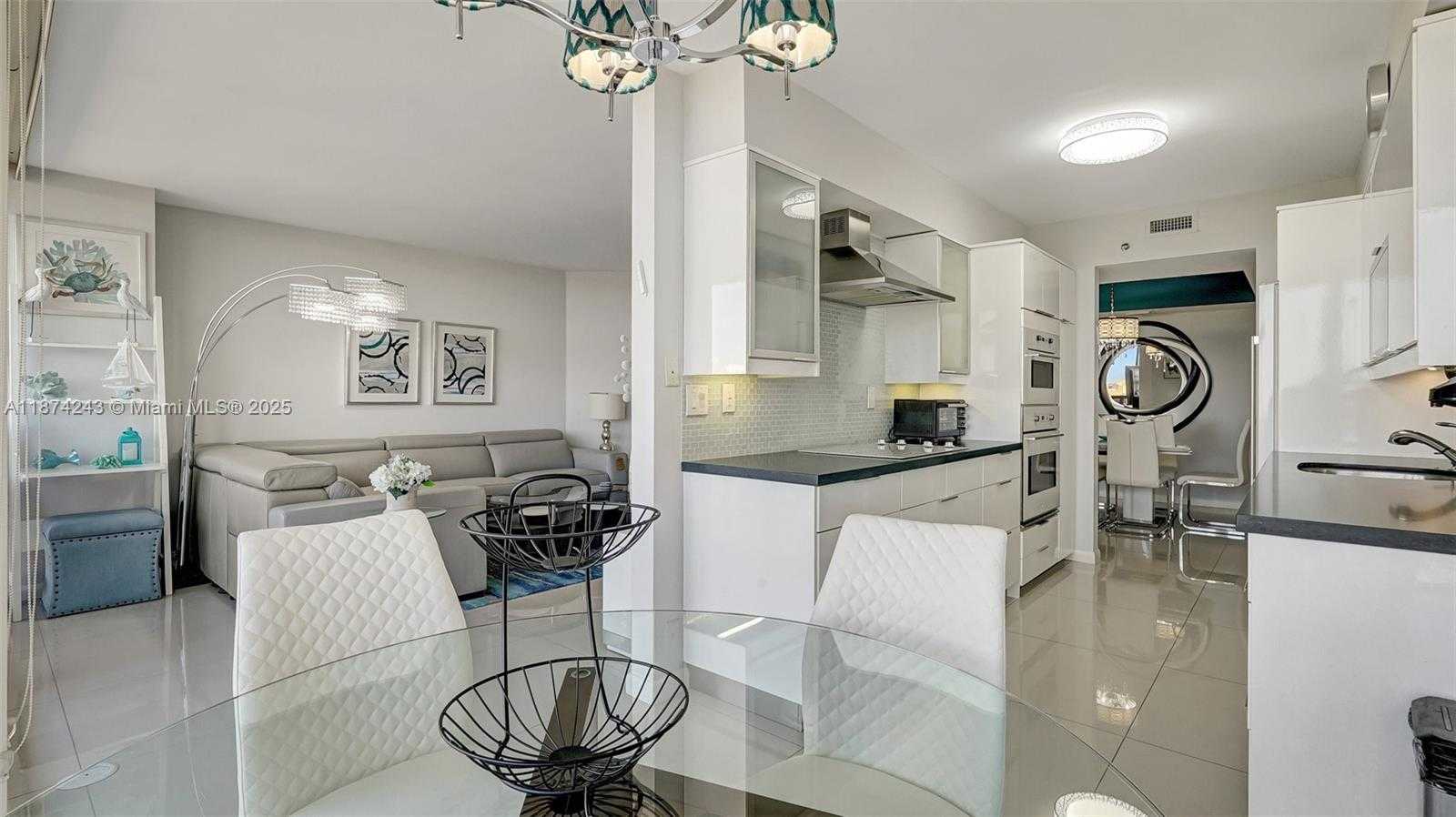 Small Image of 3598 YACHT CLUB DR #1901, Aventura Number 18