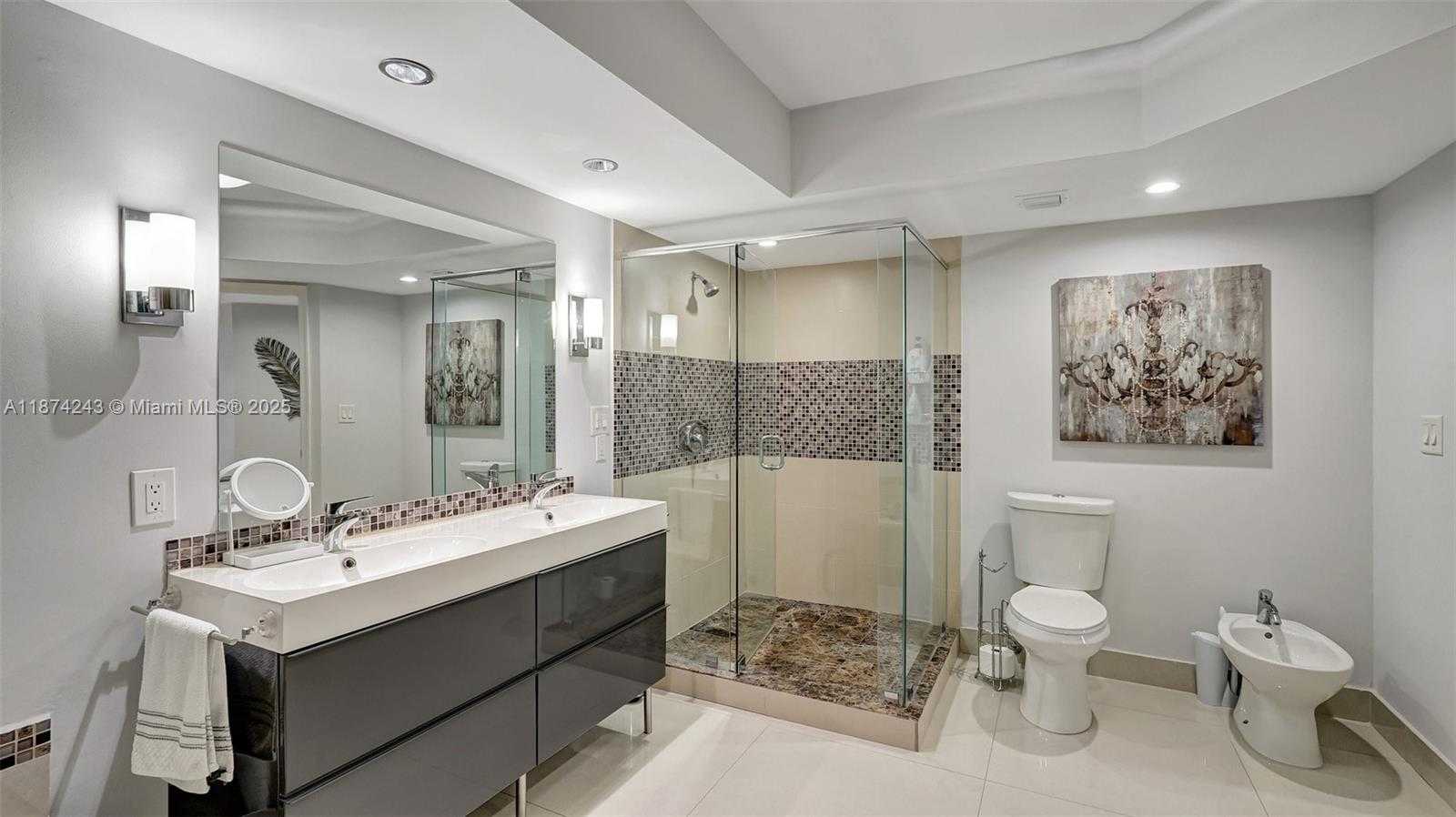 Small Image of 3598 YACHT CLUB DR #1901, Aventura Number 25