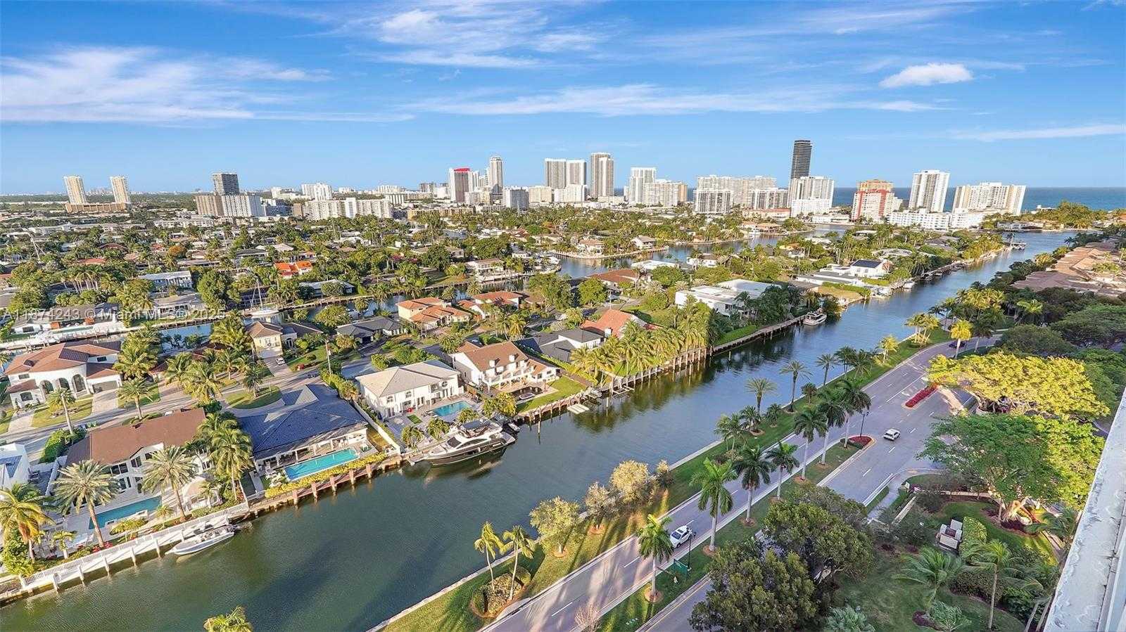 Small Image of 3598 YACHT CLUB DR #1901, Aventura Number 34