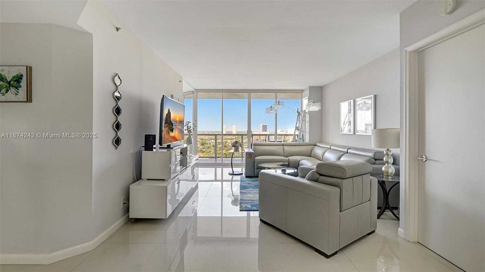 Small Image of 3598 YACHT CLUB DR #1901, Aventura Number 42