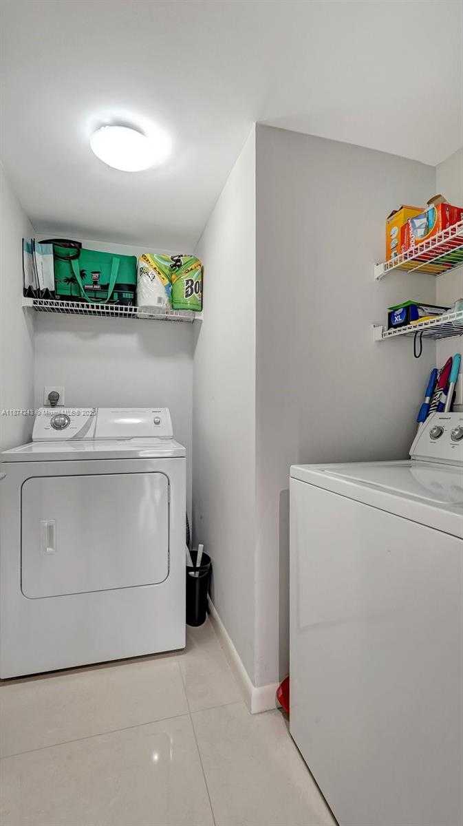 Small Image of 3598 YACHT CLUB DR #1901, Aventura Number 43