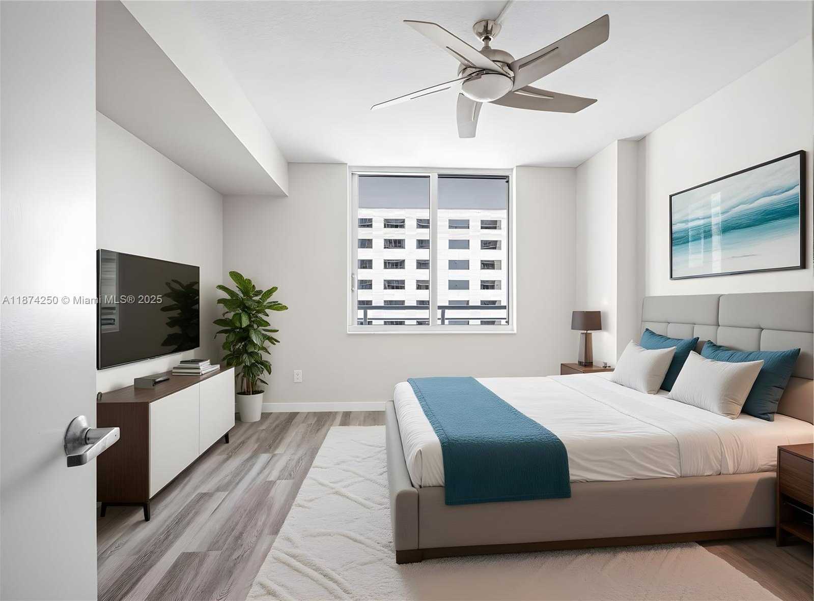 Small Image of 335 Biscayne Blvd, Miami, FL 33132, USA Number 14