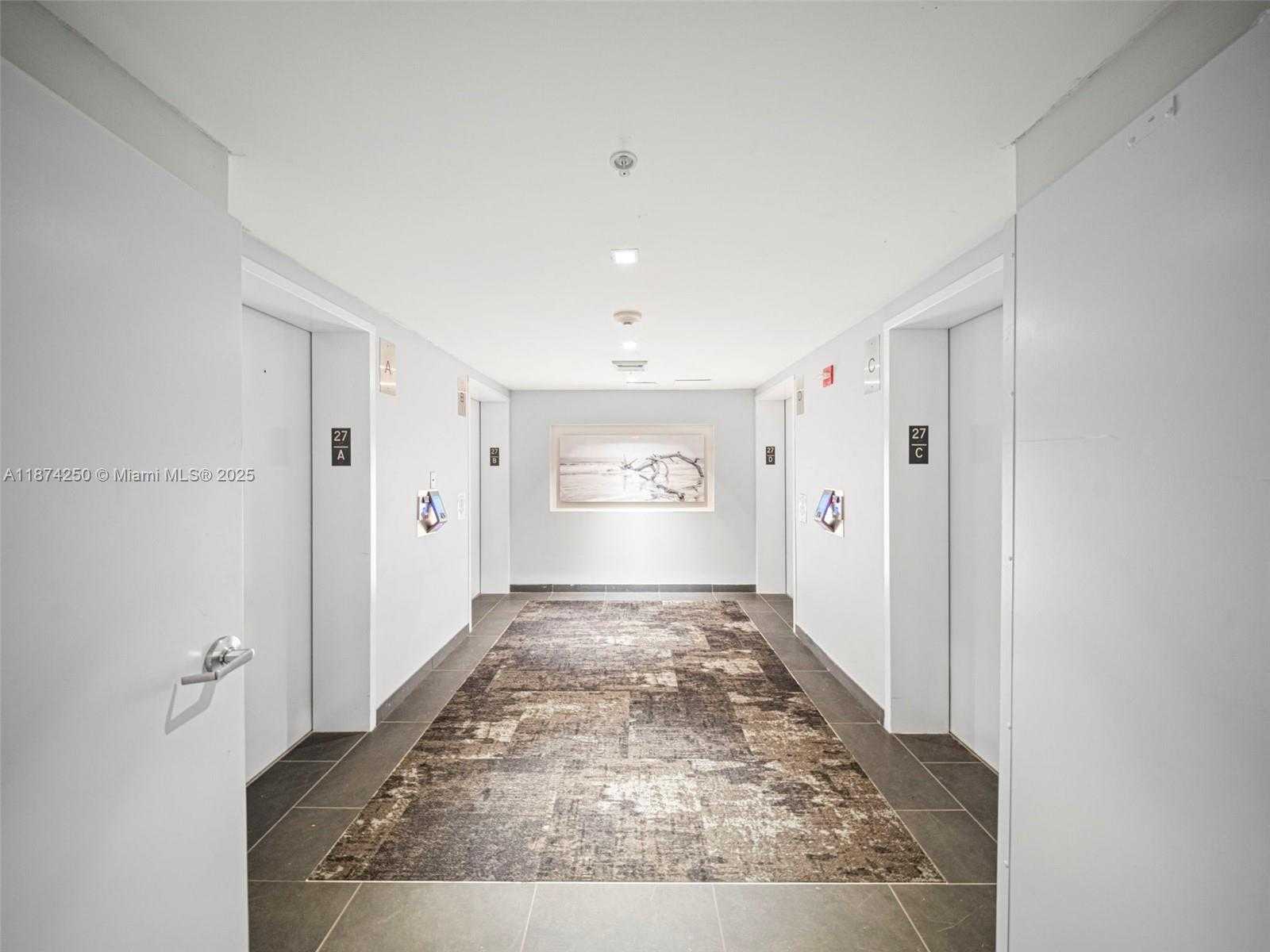 Small Image of 335 Biscayne Blvd, Miami, FL 33132, USA Number 37