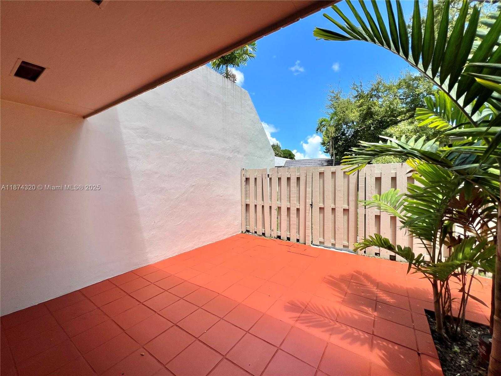 Small Image of 8111 SOUTH WEST 81ST PL, Miami Number 18