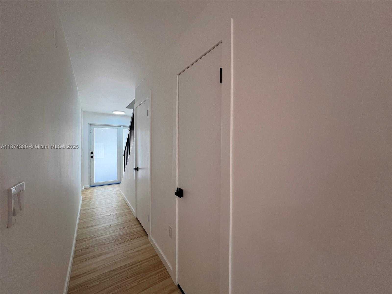 Small Image of 8111 SOUTH WEST 81ST PL, Miami Number 19