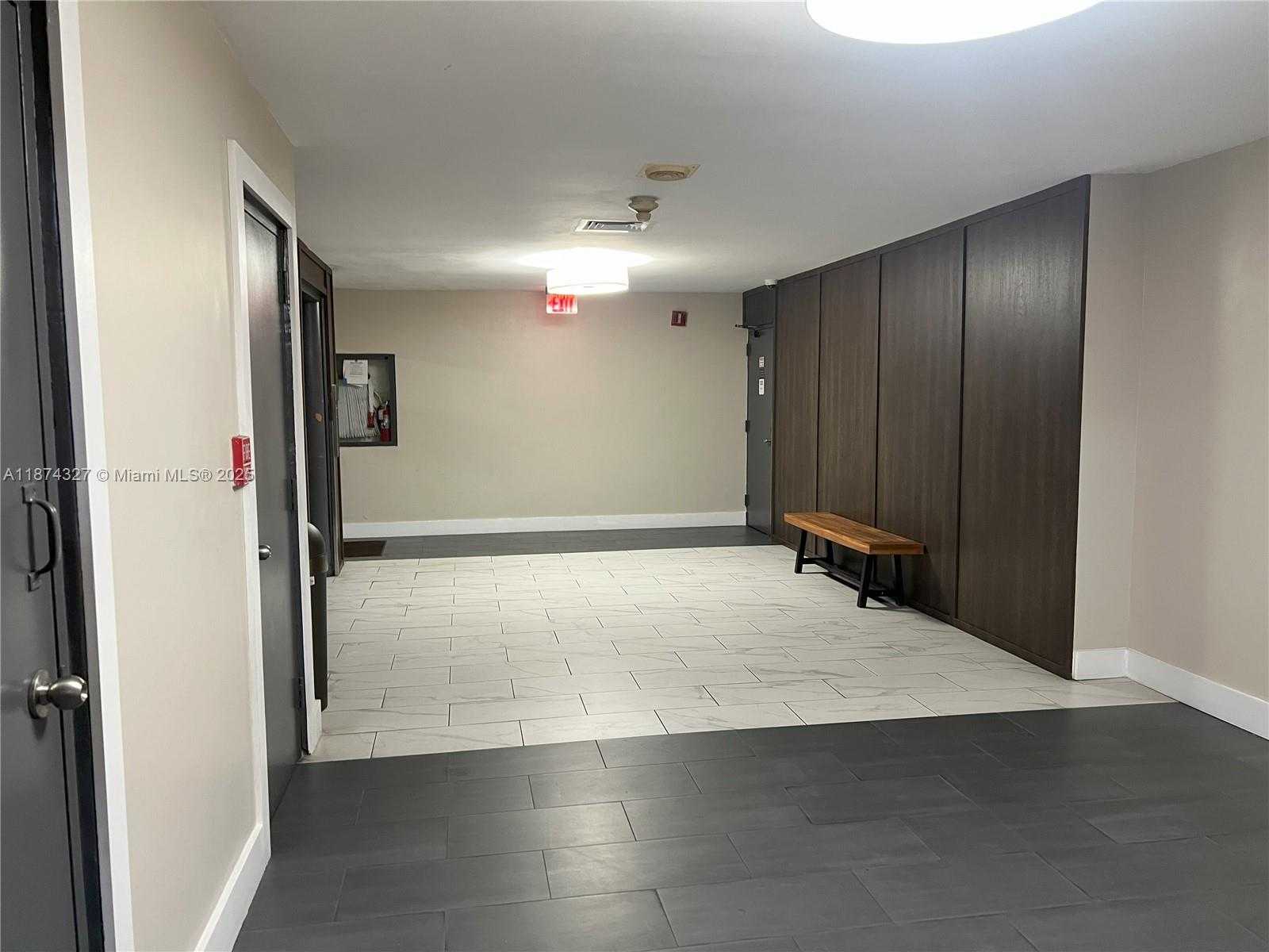 Small Image of 18051 Biscayne Blvd, Aventura, FL 33160, USA Number 9