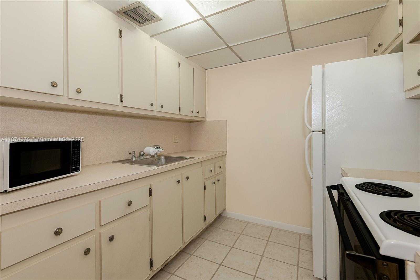 Small Image of 1551 SOUTH WEST 135TH TER #108G, Pembroke Pines Number 18