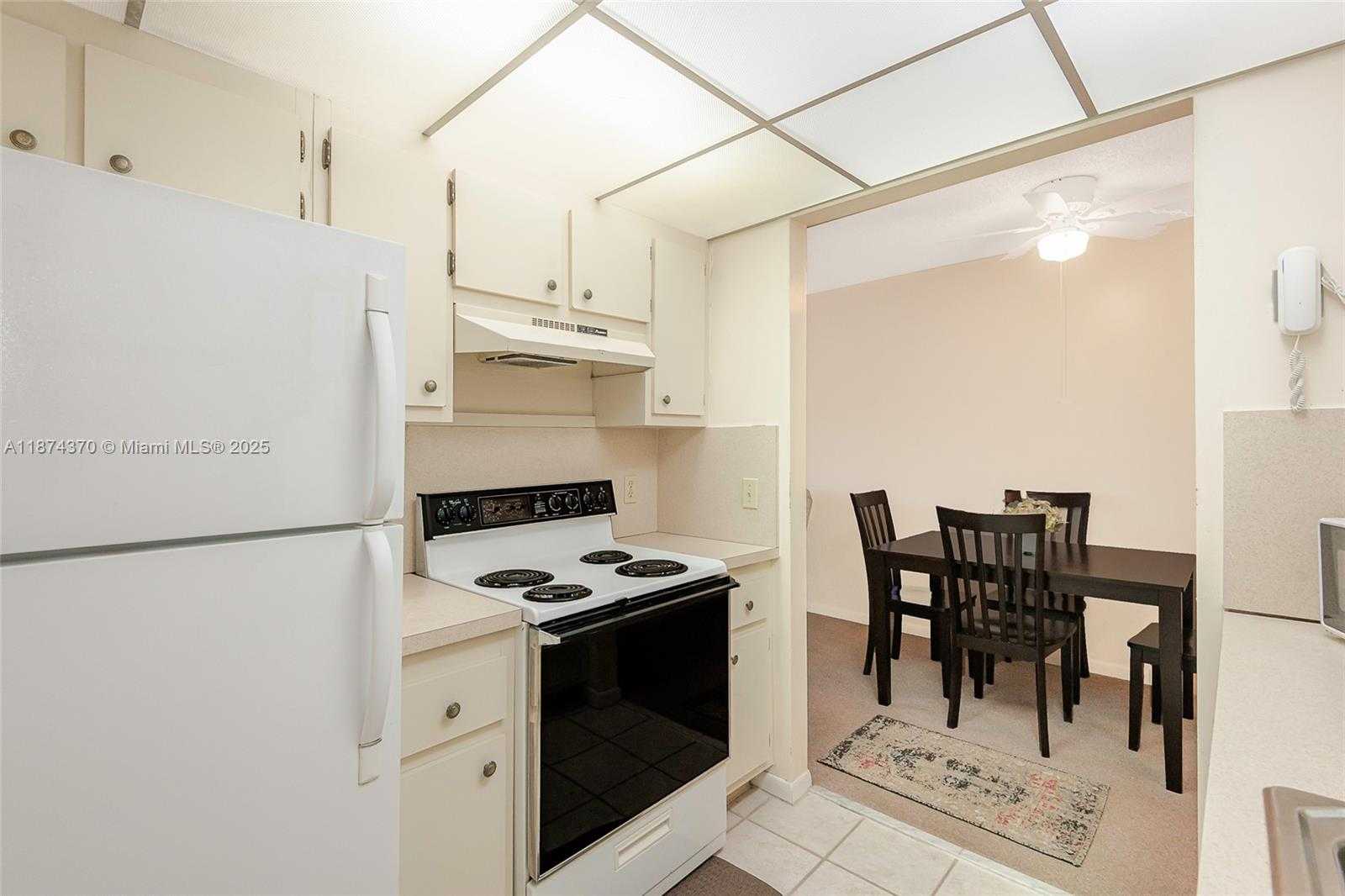 Small Image of 1551 SOUTH WEST 135TH TER #108G, Pembroke Pines Number 20