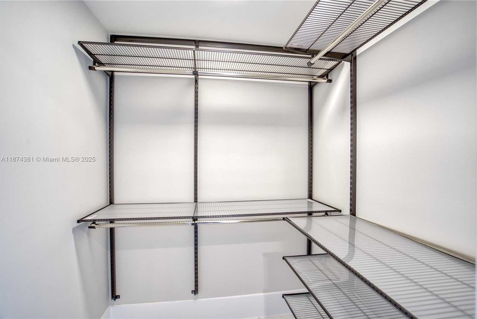 Small Image of 701 BRICKELL KEY BLVD #1512, Miami Number 13