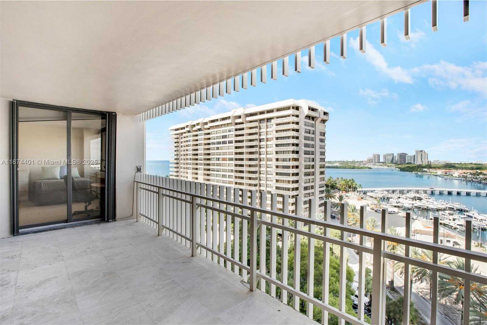 Small Image of Miami Number 19