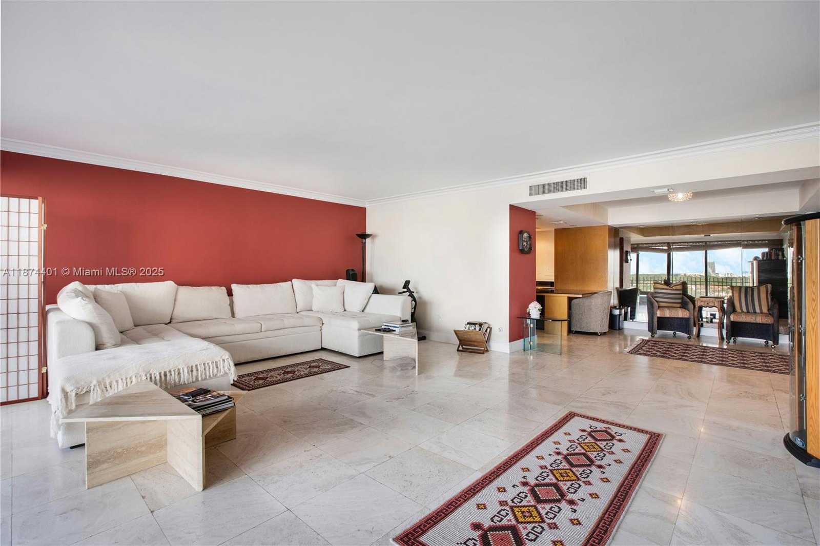 Small Image of Miami Number 6