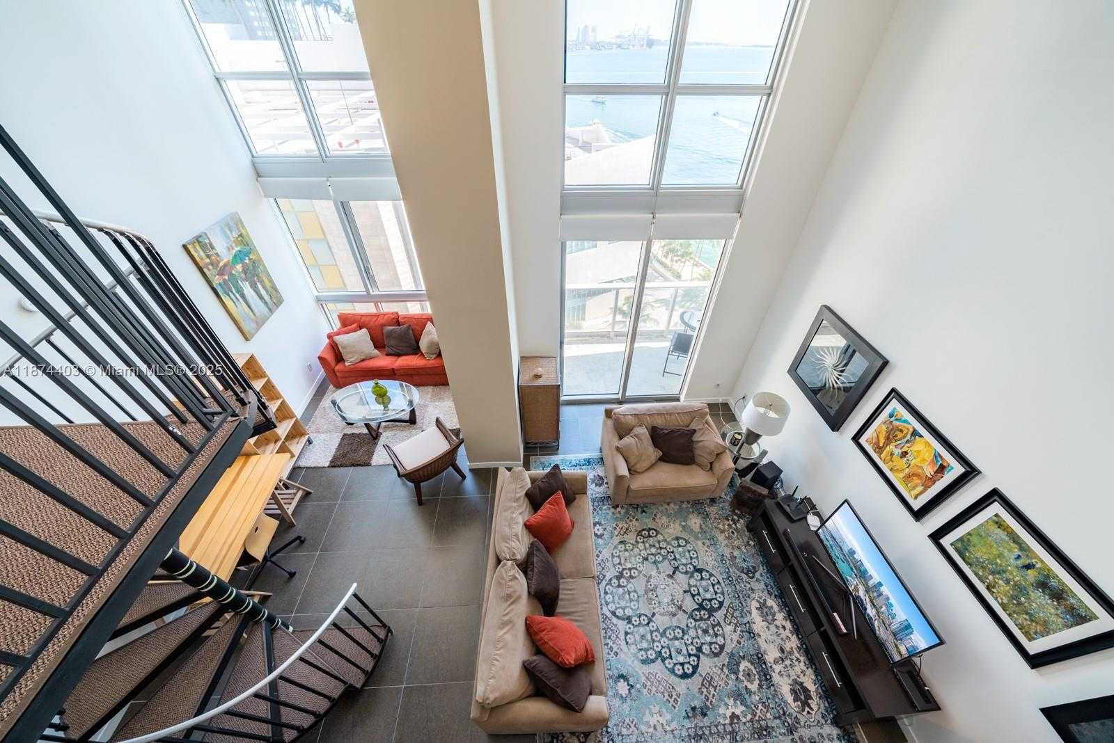 Small Image of 300 SOUTH BISCAYNE BLVD #L-1022, Miami Number 5