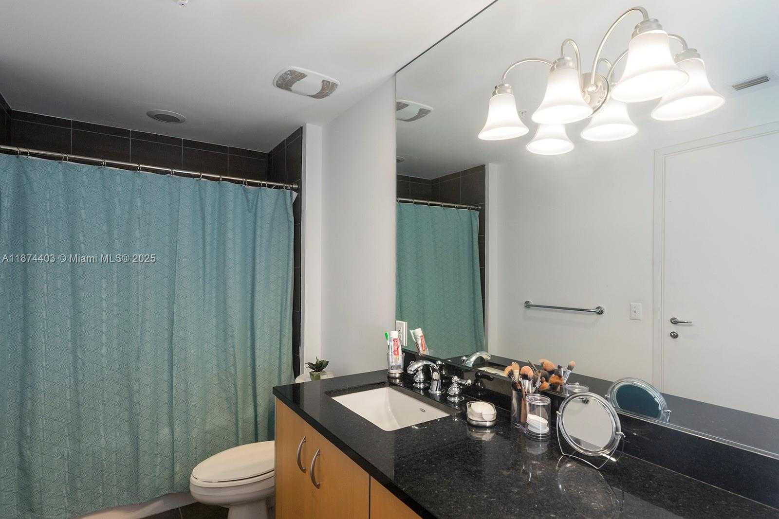 Small Image of 300 SOUTH BISCAYNE BLVD #L-1022, Miami Number 9