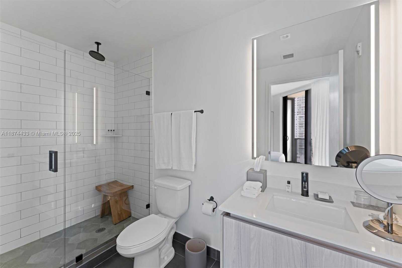 Small Image of 398 NORTH EAST 5TH ST #1514, Miami Number 11