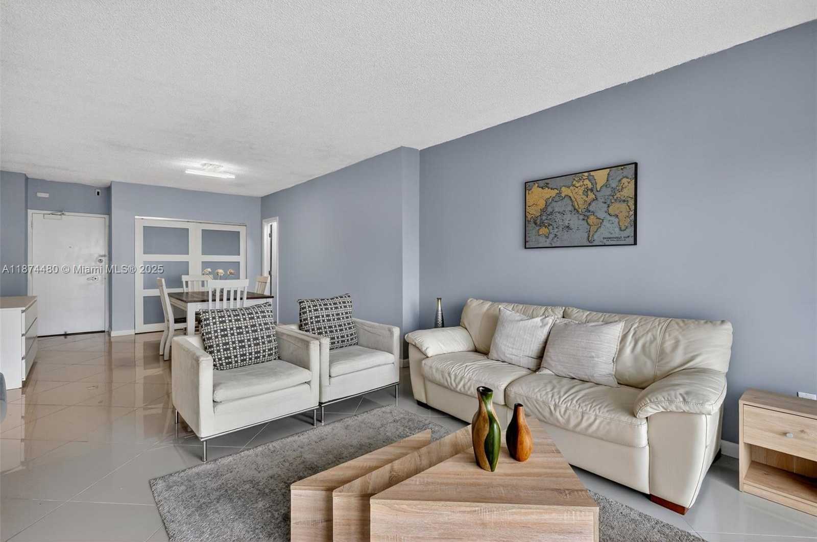 Small Image of 300 BAYVIEW DR #1009, Sunny Isles Beach Number 21