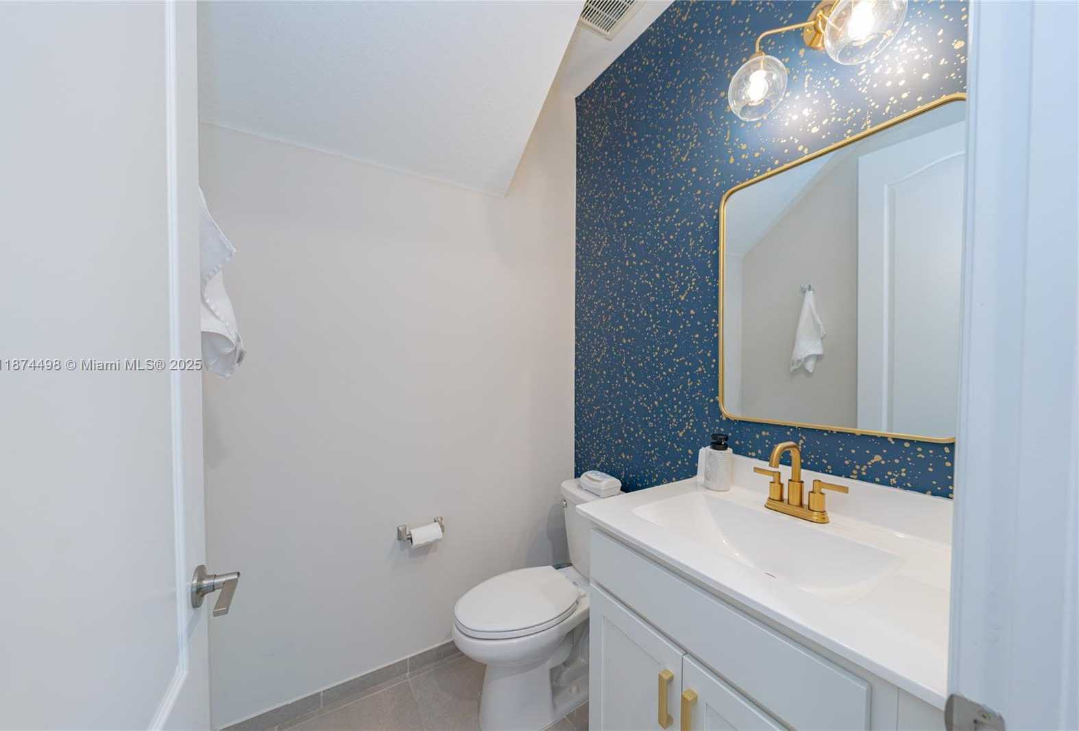 Small Image of 13094 ANTHORNE LN, Boynton Beach Number 14