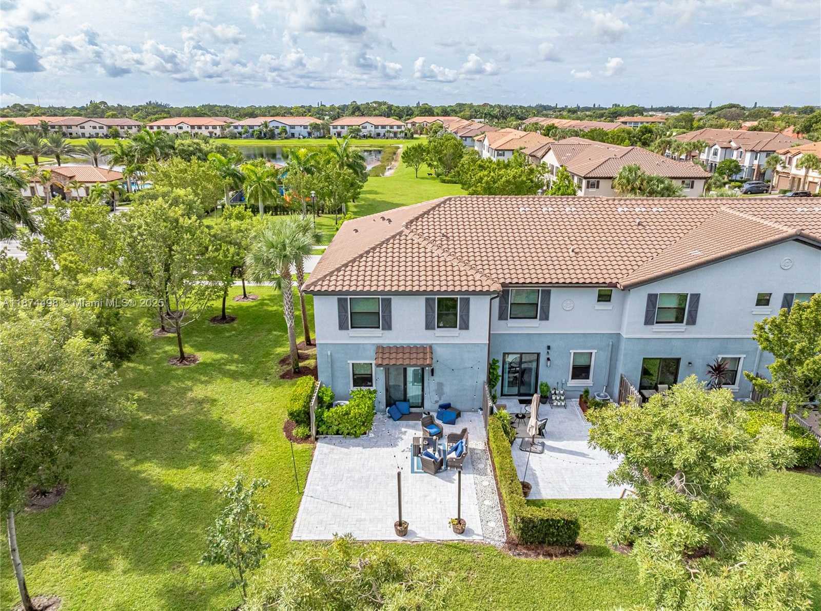 Small Image of 13094 ANTHORNE LN, Boynton Beach Number 3