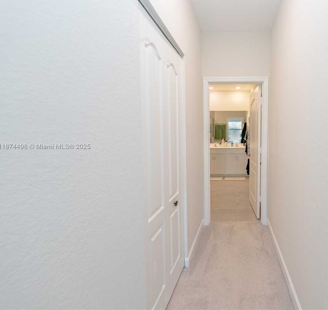 Small Image of 13094 ANTHORNE LN, Boynton Beach Number 31