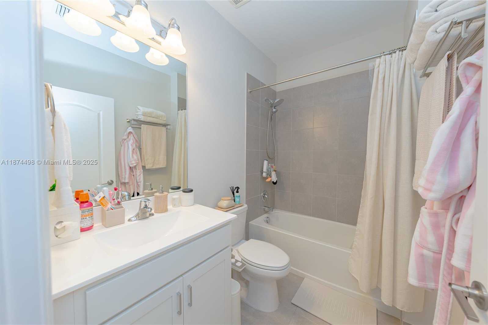 Small Image of 13094 ANTHORNE LN, Boynton Beach Number 48
