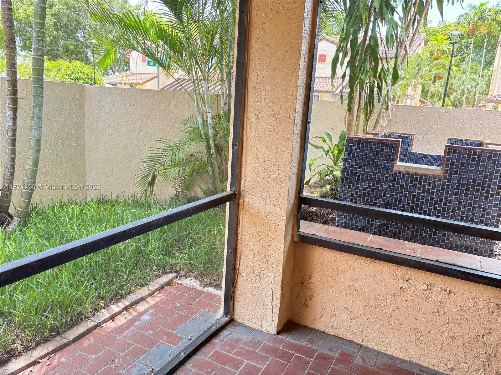 Small Image of 13231 SOUTH WEST 114TH TER, Miami Number 15