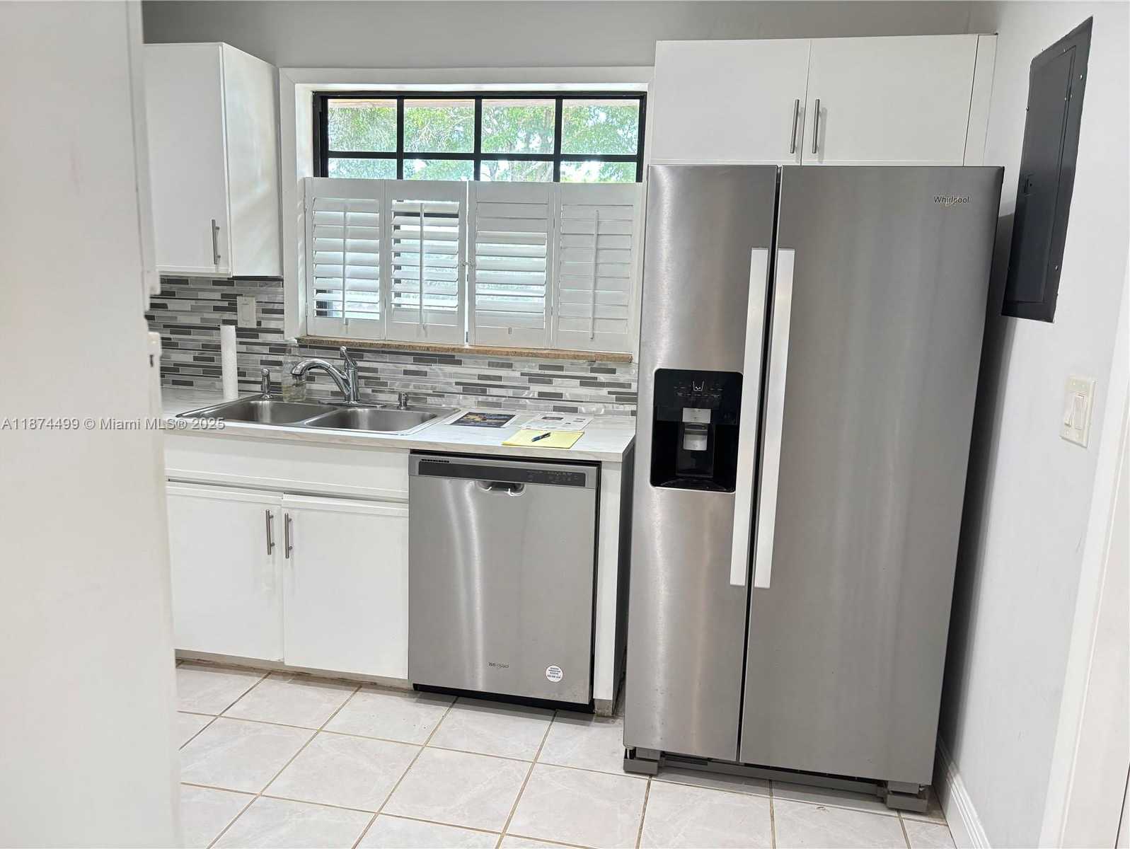 Small Image of 13231 SOUTH WEST 114TH TER, Miami Number 6