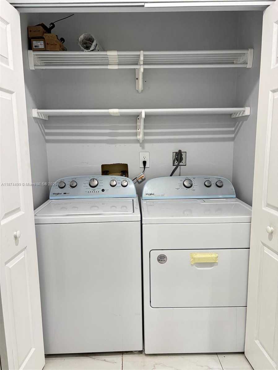 Small Image of 13231 SOUTH WEST 114TH TER, Miami Number 8