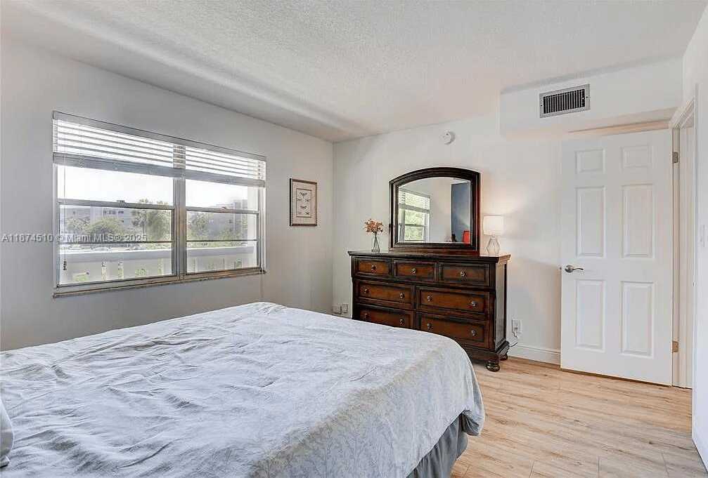 Small Image of 2501 ANTIGUA TER #D2, Coconut Creek Number 12