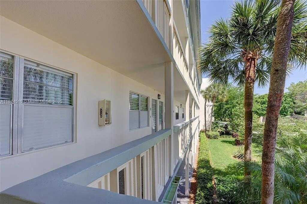 Small Image of 2501 ANTIGUA TER #D2, Coconut Creek Number 15