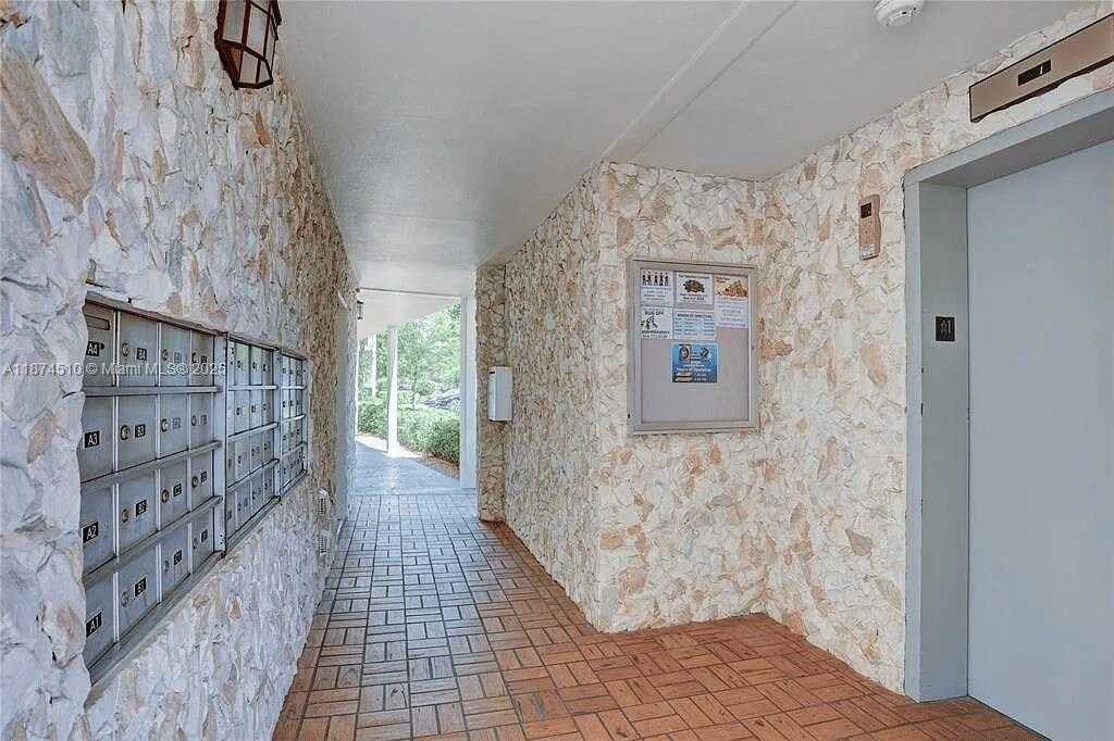 Small Image of 2501 ANTIGUA TER #D2, Coconut Creek Number 16