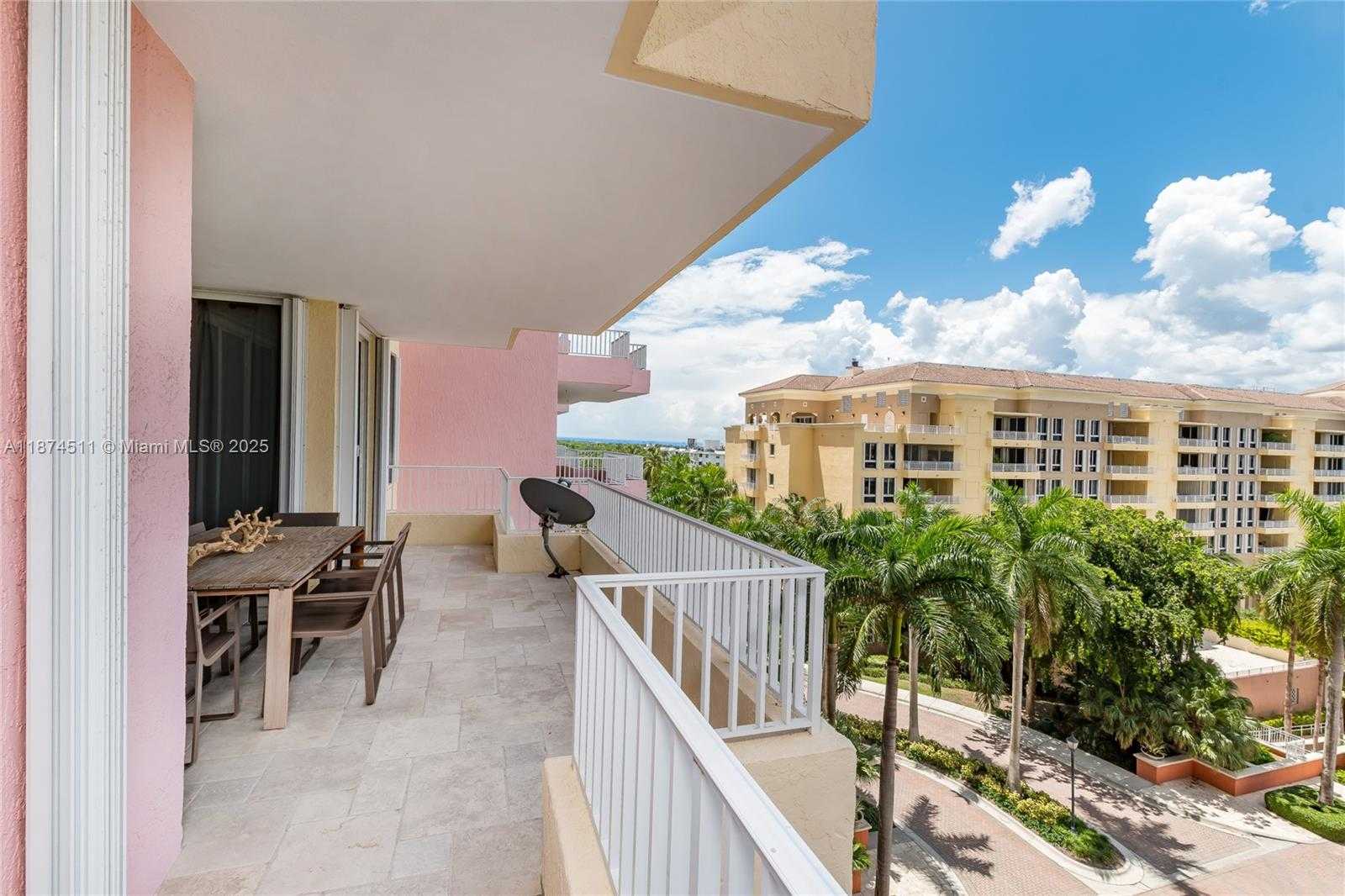 Small Image of 785 CRANDON BLVD #603, Key Biscayne Number 31