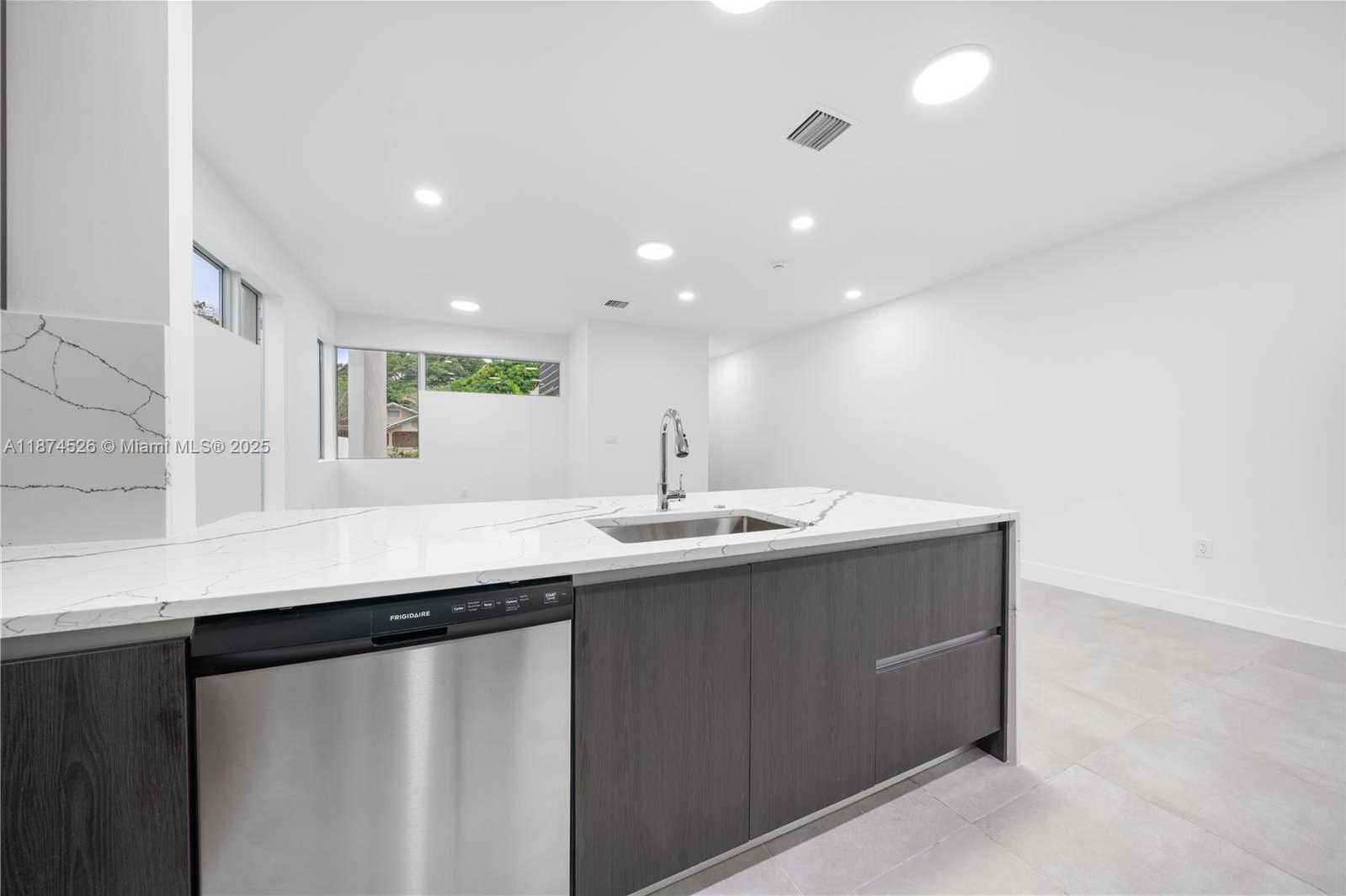 Small Image of 857 SOUTH WEST 14TH AVE #A, Miami Number 26