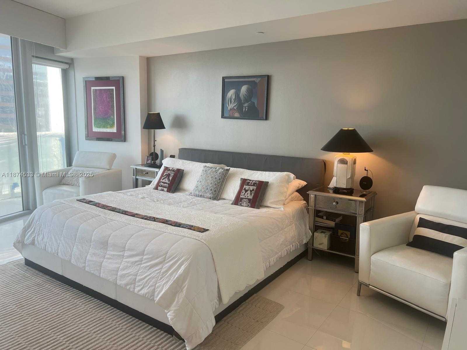 Small Image of 495 BRICKELL AVE #1007, Miami Number 16